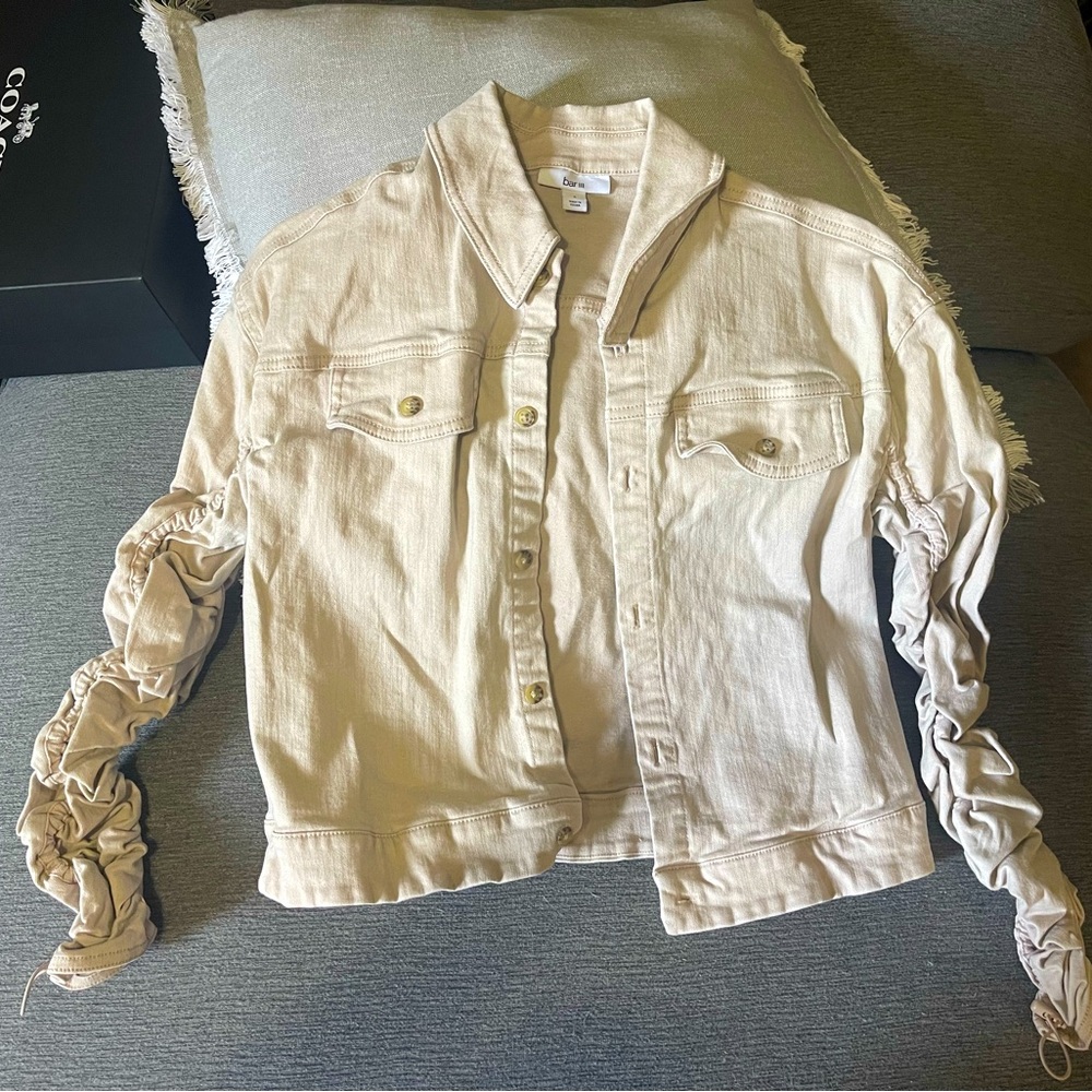 COOL TAN JEAN JACKET